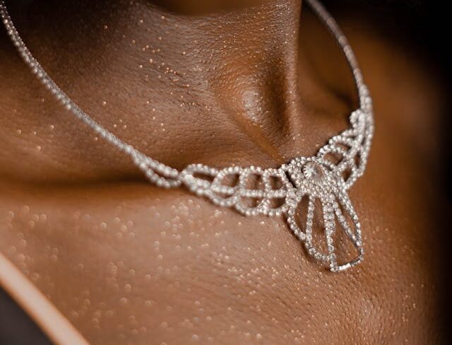 How Agentic Commerce Is Transforming Custom Diamond Jewelry: Smarter Design for Necklaces, Pendants, Bracelets, and Engagement Rings